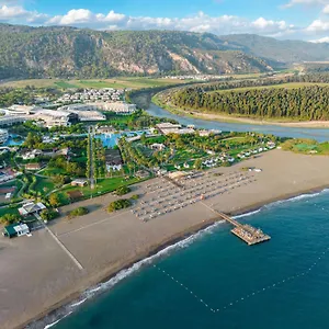 5* Rezort Hilton Sarigerme &